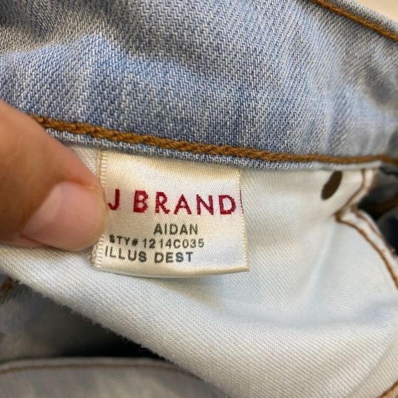 J Brand Aidan Slouchy Boyfriend Jeans - Picture 10 of 12